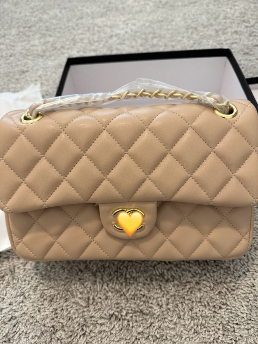 Quilted Beige Top-Handle Women's Bag - Picture 5 of 6